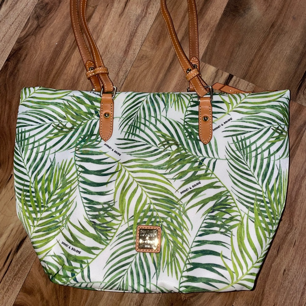 Dooney & Bourke purse